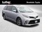 2018 Toyota Sienna Silver, 34K miles