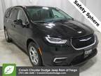 2024 Chrysler Pacifica Black, 20 miles