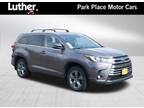 2017 Toyota Highlander Gray, 82K miles