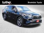 2021 Toyota Highlander Black, 52K miles