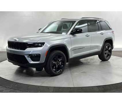 2024 Jeep Grand Cherokee Limited 4x4 is a Silver 2024 Jeep grand cherokee Limited SUV in Saint George UT