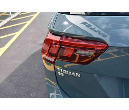 2021 Volkswagen Tiguan 2.0T SE is a Blue 2021 Volkswagen Tiguan 2.0T SUV in Highland Park IL