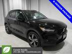 2020 Volvo XC40 Black, 72K miles