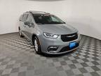 2022 Chrysler Pacifica Gray, 67K miles