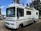 2002 Winnebago Itasca Sunova27C 27ft