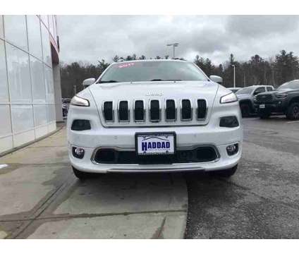 2017 Jeep Cherokee Overland is a White 2017 Jeep Cherokee Overland SUV in Pittsfield MA