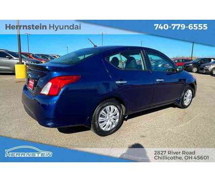 2019 Nissan Versa 1.6 SV is a Blue 2019 Nissan Versa 1.6 Trim Sedan in Chillicothe OH