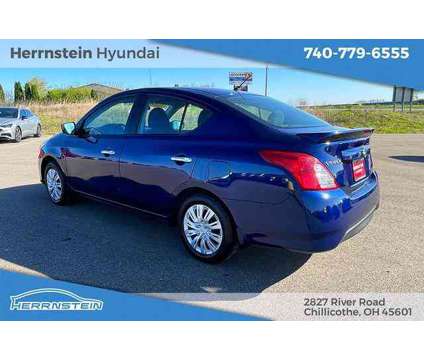 2019 Nissan Versa 1.6 SV is a Blue 2019 Nissan Versa 1.6 Trim Sedan in Chillicothe OH