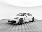 2023 Porsche Panamera 4 Platinum Edition