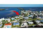 11827 Island Ave, Matlacha, FL 33993