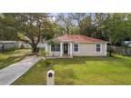 10422 N Ojus Dr, Tampa, FL 33617