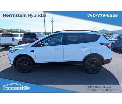 2018 Ford Escape SE is a White 2018 Ford Escape SE SUV in Chillicothe OH