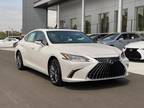 2024 Lexus ES 300h Luxury