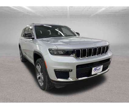 2024 Jeep Grand Cherokee L Limited is a Silver 2024 Jeep grand cherokee Limited SUV in Ottumwa IA