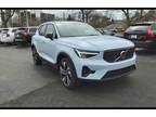 2024 Volvo XC40 Plus Dark Theme