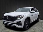 2024 Volkswagen Atlas Cross Sport SEL Premium R-Line 4Motion