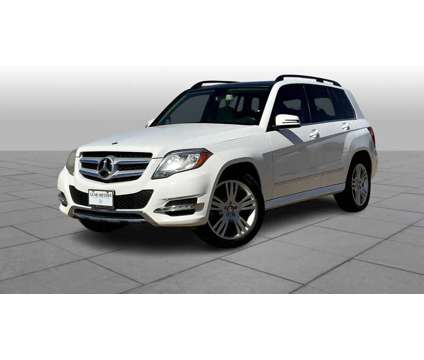 2015UsedMercedes-BenzUsedGLK-ClassUsed4MATIC 4dr is a White 2015 Mercedes-Benz GLK-Class Car for Sale in Lubbock TX