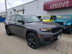 2023 Jeep grand cherokee Gray, 26K miles