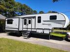 2020 Winnebago Minnie Plus 29MBH 32ft