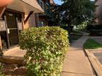 Condo For Rent In Schaumburg, Illinois