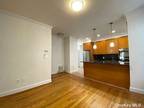 Flat For Rent In Long Island City, New York