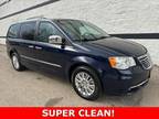 2015 Chrysler Town & Country Limited Platinum