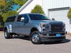 2022 Ford Super Duty F-350 DRW LARIAT