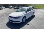 2013 Volkswagen Jetta 2.5L SE Sedan 4D