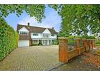 6 bedroom detached house for sale in St. John's Road, Loughton, Esinteraction