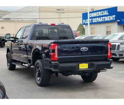 2023 Ford Super Duty F-250 SRW LARIAT is a Blue 2023 Ford Car for Sale in Houston TX