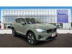 2024 Volvo XC40 Plus Bright Theme