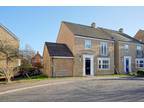 4 bedroom detached house for sale in North Lodge Drive, Papworth Everard