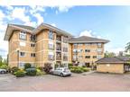 Thames Court, Norman Place, Reading, Berkshire, RG1 2 bed apartment to rent -