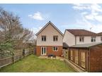 4+ bedroom house for sale in Drovers Way, Newent, Gloucestershire, GL18