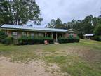 Home For Sale In Shubuta, Mississippi