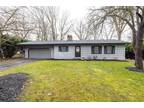 109 Benedict Rd, Pittsford, NY 14534 MLS# R1528905