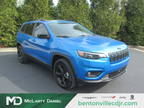 2023 Jeep Cherokee Blue, 5K miles