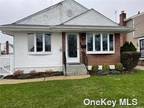 Home For Rent In Westbury, New York