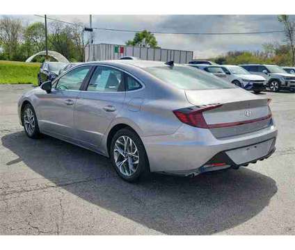 2023 Hyundai Sonata SEL is a Silver 2023 Hyundai Sonata Sedan in Greensburg PA