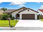 15560 Derby Ct, Davie, FL 33331