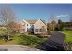 319 Winchester Ln, West Grove, PA 19390
