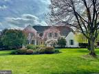 1025 S Wisteria Dr, Malvern, PA 19355