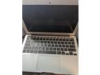 Apple MacBook Air 2015 11" 4GB DDR3 NO SSD 1.6GHz A1465