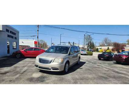 2013 Chrysler Town &amp; Country for sale is a Tan 2013 Chrysler town &amp; country Car for Sale in Urbana IL