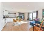 2 bed flat for sale in Bicycle Mews, SW4, London