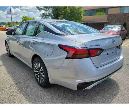 2024 Nissan Altima 2.5 SV is a Silver 2024 Nissan Altima 2.5 Trim Car for Sale in Jenkintown PA