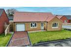 3 bed house for sale in Cedar Close, PE11,