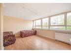 3 Bedroom Flat to Rent in Palmers Road