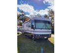 2001 Winnebago Adventurer 32V