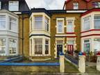 7 bedroom terraced house for sale in Osborne Road, Blackpool, FY4